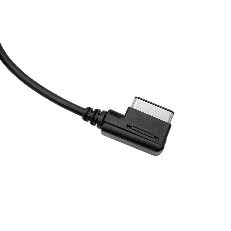 Samochodowy interfejs muzyczny – Audio Music Interface recenzja i cena